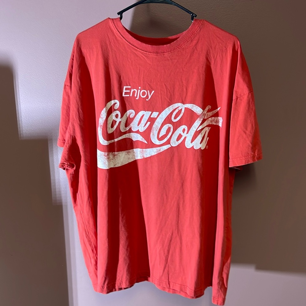 H&M coca-cola licensed tee shirt size xxl